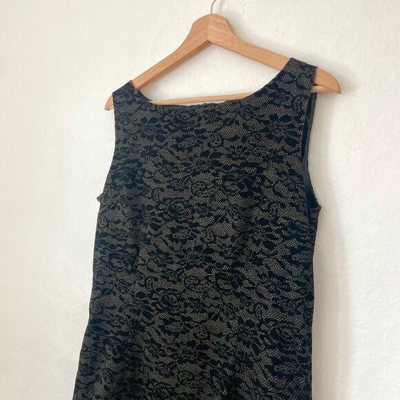 Vintage – Jennifer Eden Black Burnout Velvet Lace Midi Dress - Picture 8 of 9